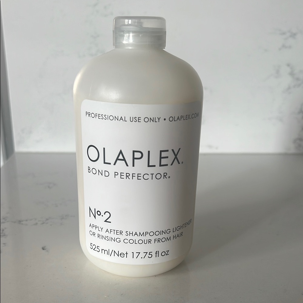 OLAPLEX Bond Perfector No. 2 in White